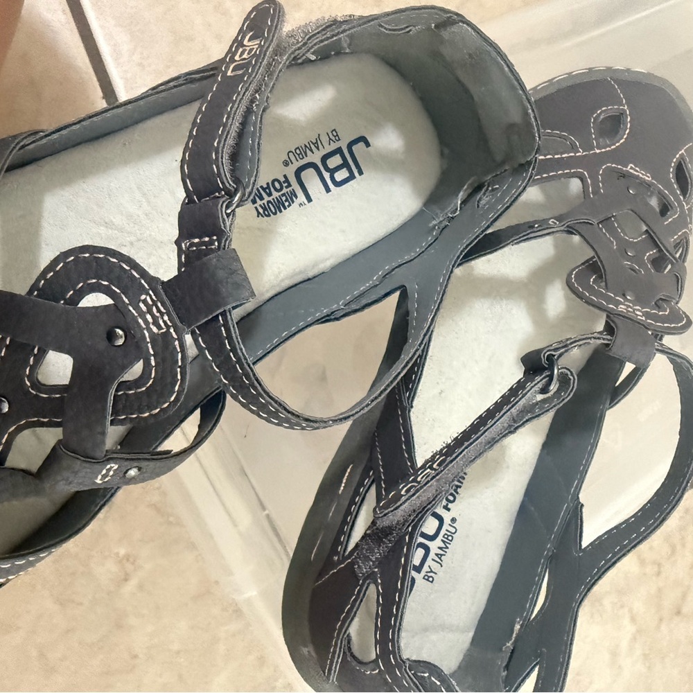 JBU Memory Foam Cutout Sandal Shoes with Buckle BY Jambu Size 7M - Picture 9 of 10